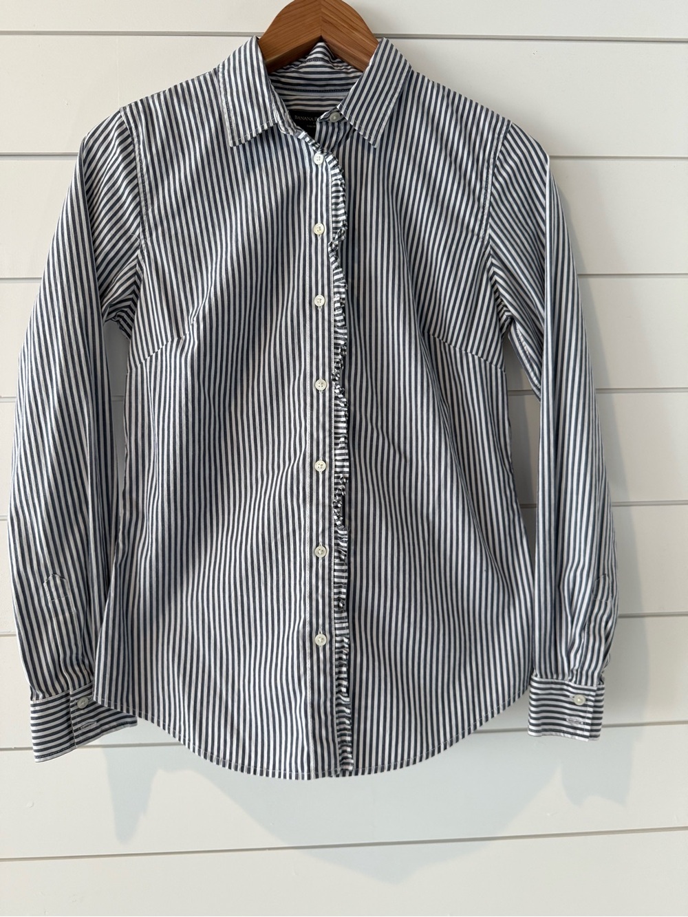 Banana Republic Navy & White Vertical Stripe Button-Down Shirt